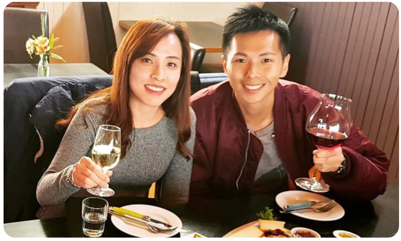 graphical user interface, website